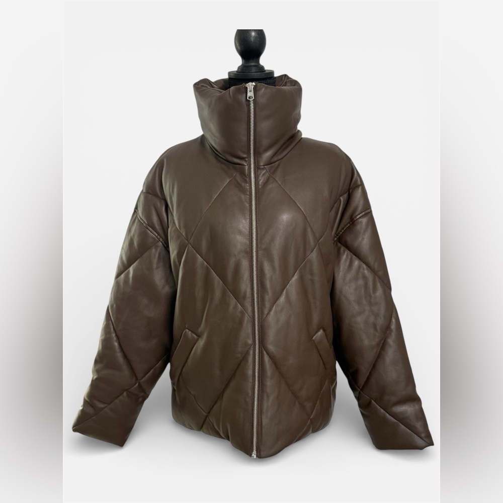 Abercrombie & Fitch Diamond Quilted Vegan Leather Oversized Puffer Coat Women M - Picture 10 of 13